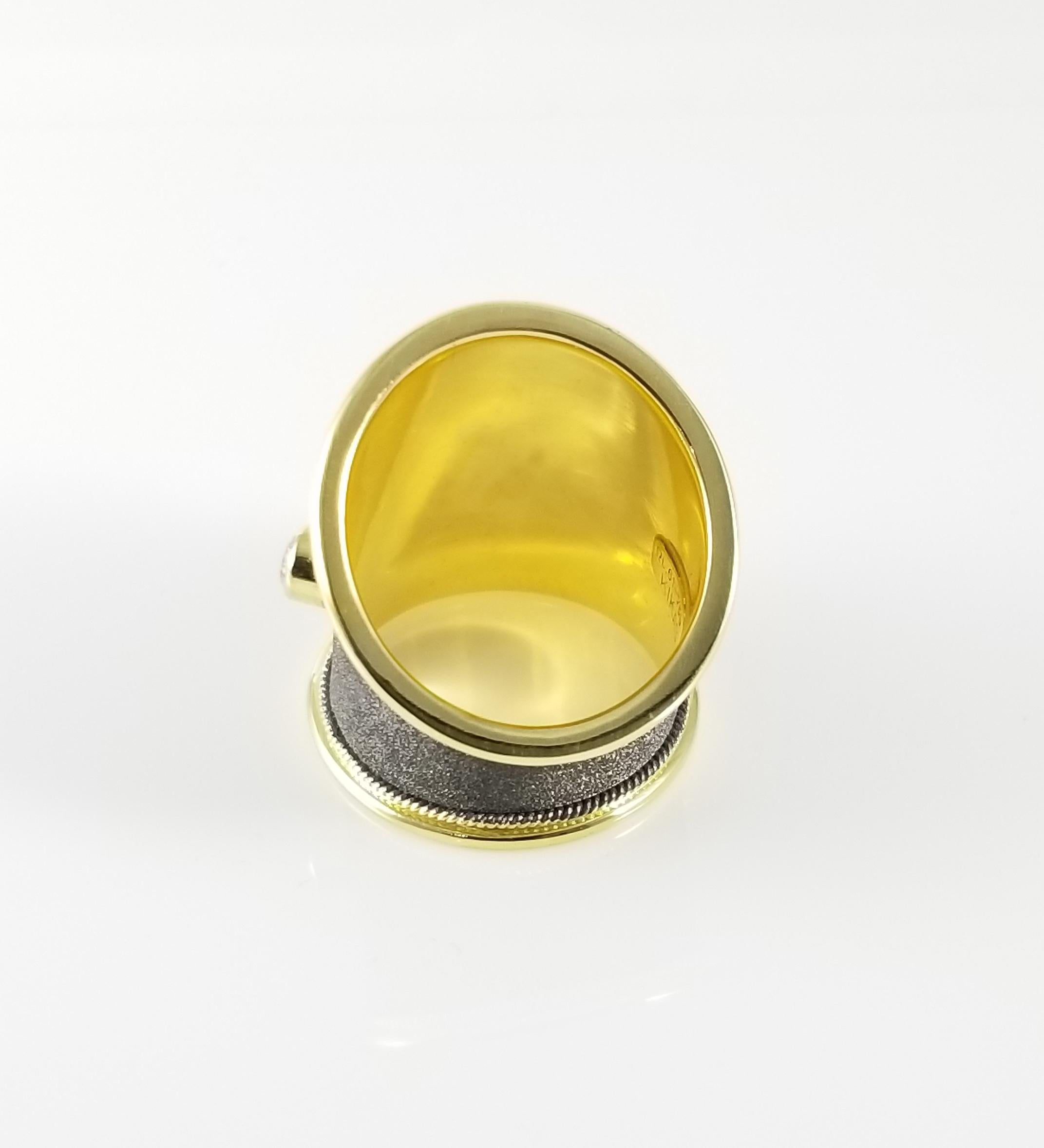 Georgios Collections Bague jonc épaisse en or jaune 18 carats avec diamants et rhodium noir Neuf - En vente à Astoria, NY