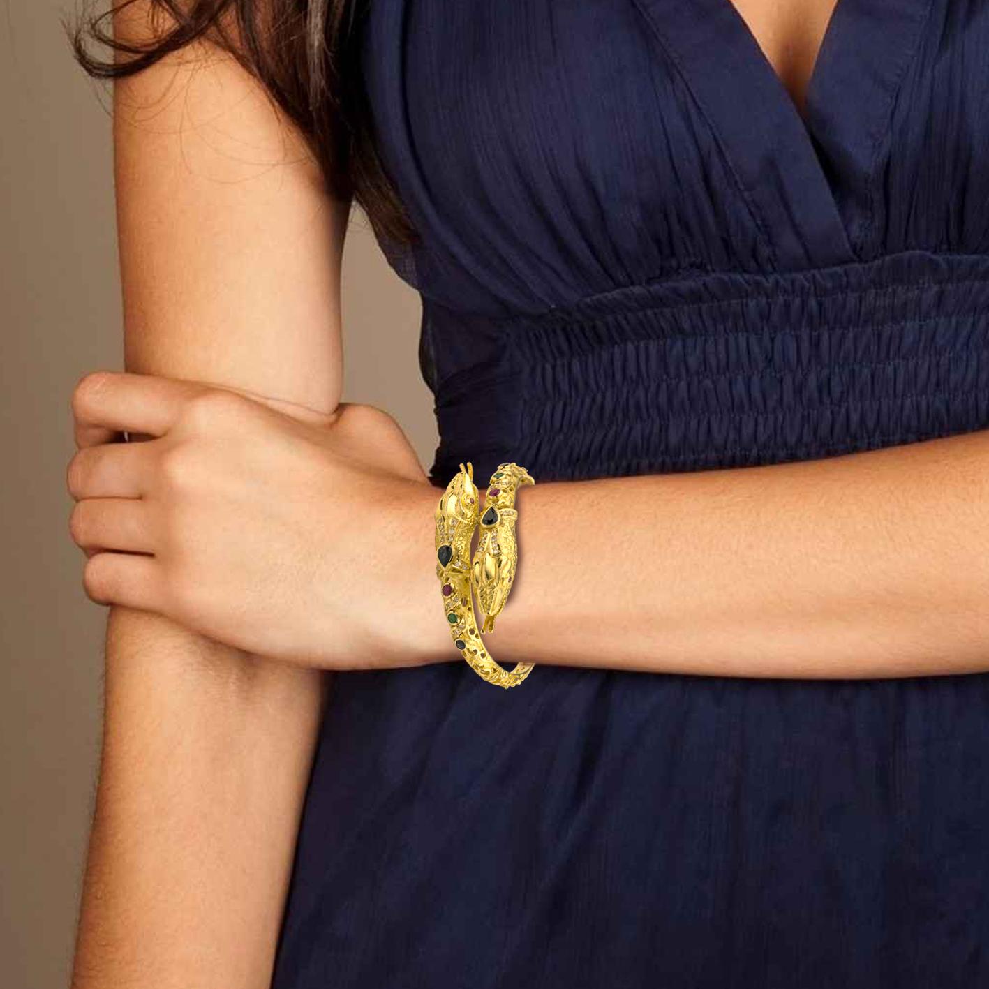 Georgios Collections Bague serpent en or jaune 18 carats avec diamants sculpté à la main en vente 1