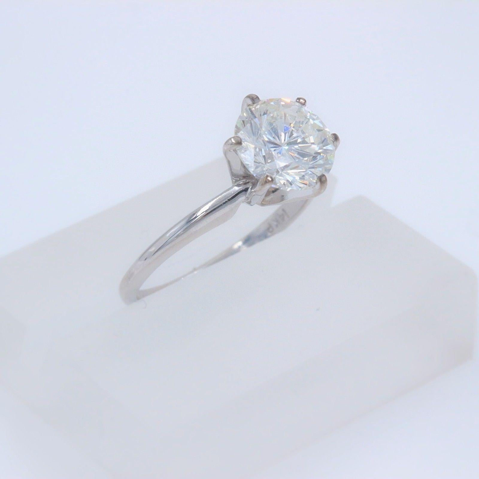 Round Cut Leo Diamond Engagement Ring Round 2.00 Carat I SI1 14 Karat White Gold For Sale