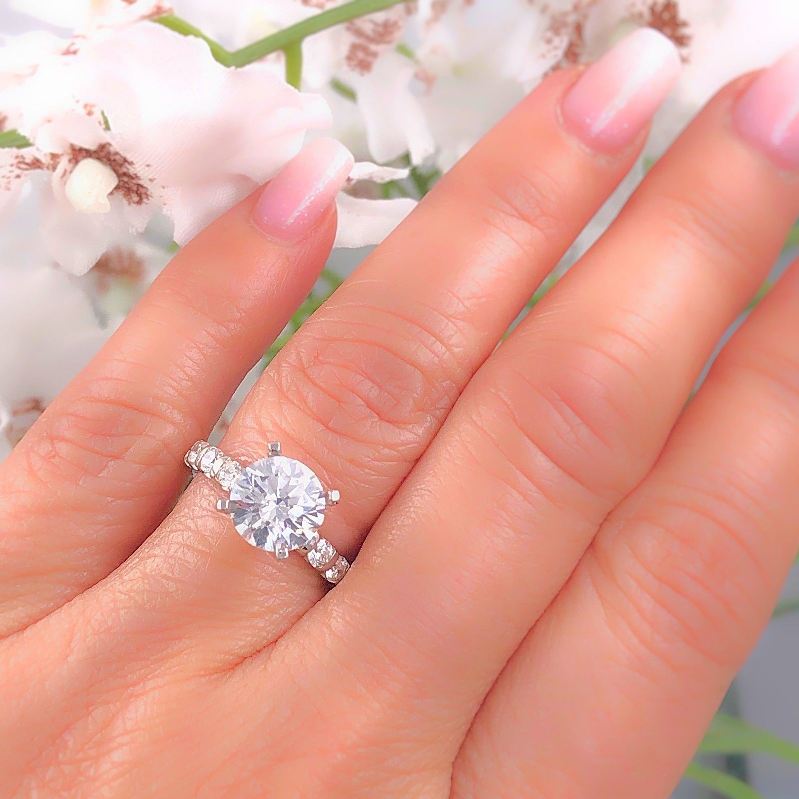 solitaire diamond with diamond band