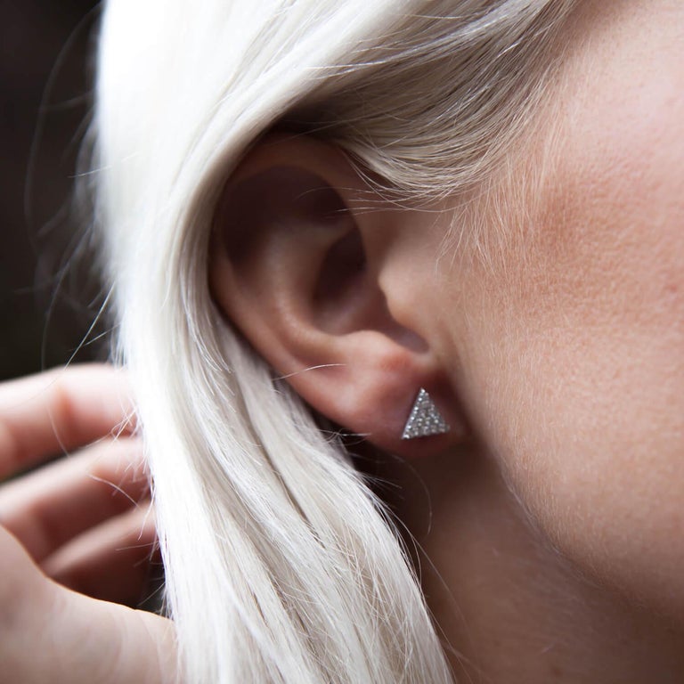 Zoe And Morgan White Gold Pyramid Of Diamonds Single Stud Earring Stacks Of White Diamonds In A Beautifully Understated Display Brilliance 9k Gold Stud