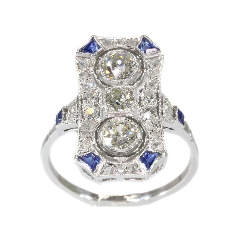 Round Cut Typical Art Deco Platinum Diamond Engagement Ring For Sale