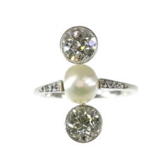 Platinum Art Deco Engagement Ring Natural Pearl and Big Old Mine Cut Brilliants