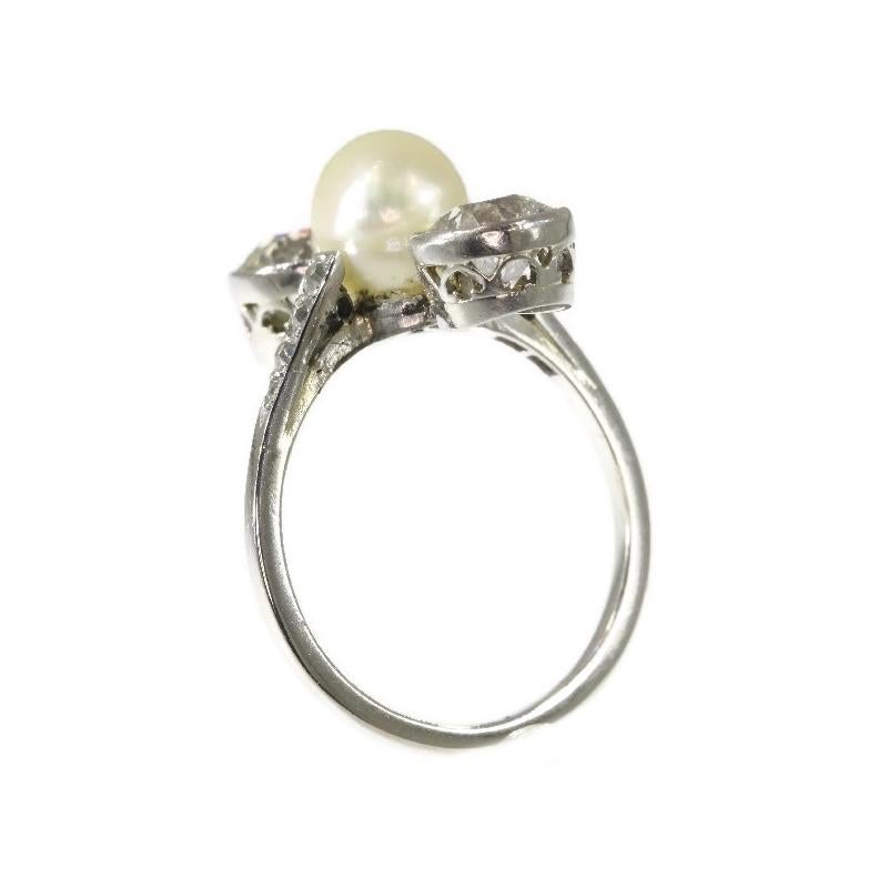 Platinum Art Deco Engagement Ring Natural Pearl and Big Old Mine Cut Brilliants For Sale 1