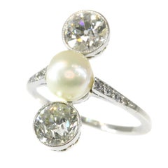 Platinum Art Deco Engagement Ring Natural Pearl and Big Old Mine Cut Brilliants
