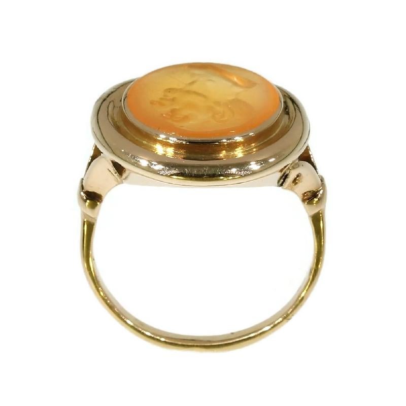 Early Victorian Antique Intaglio Gold Gents Ring, 1820s For Sale 2