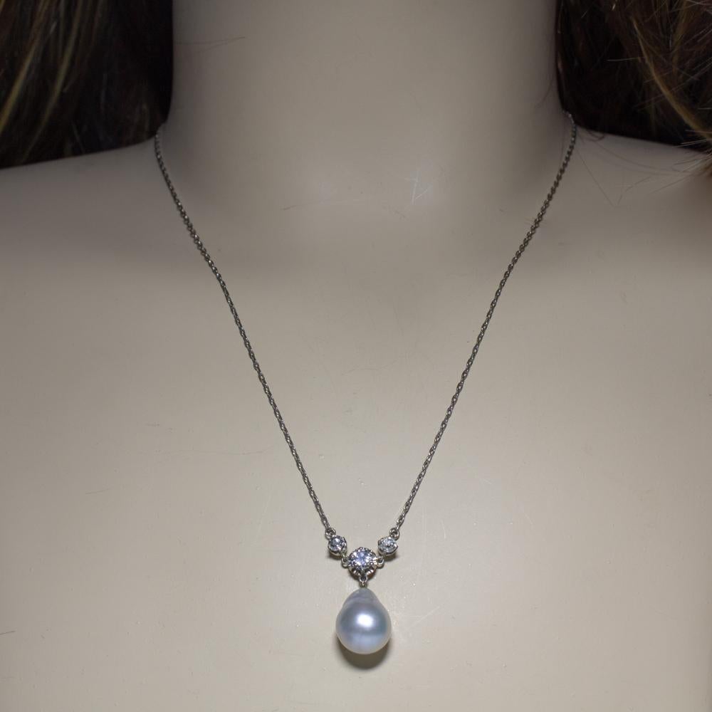 Antique Edwardian Platinum GIA Certified Pearl and Diamonds Pendant In Excellent Condition For Sale In Miami, FL