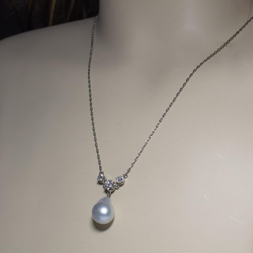 Women's or Men's Antique Edwardian Platinum GIA Certified Pearl and Diamonds Pendant For Sale