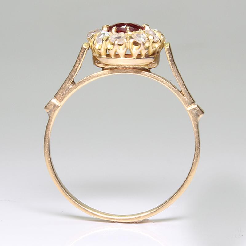 Antique Victorian 18 Karat Gold Diamond and Ruby Ring 1