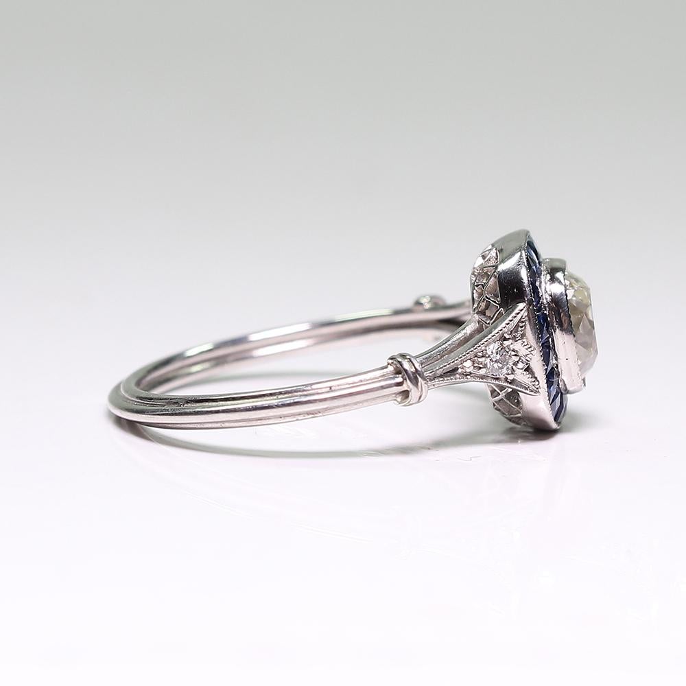 Contemporary Handmade Platinum 1.1 Antique Old Mine Diamond and Sapphire Ring (Art déco)
