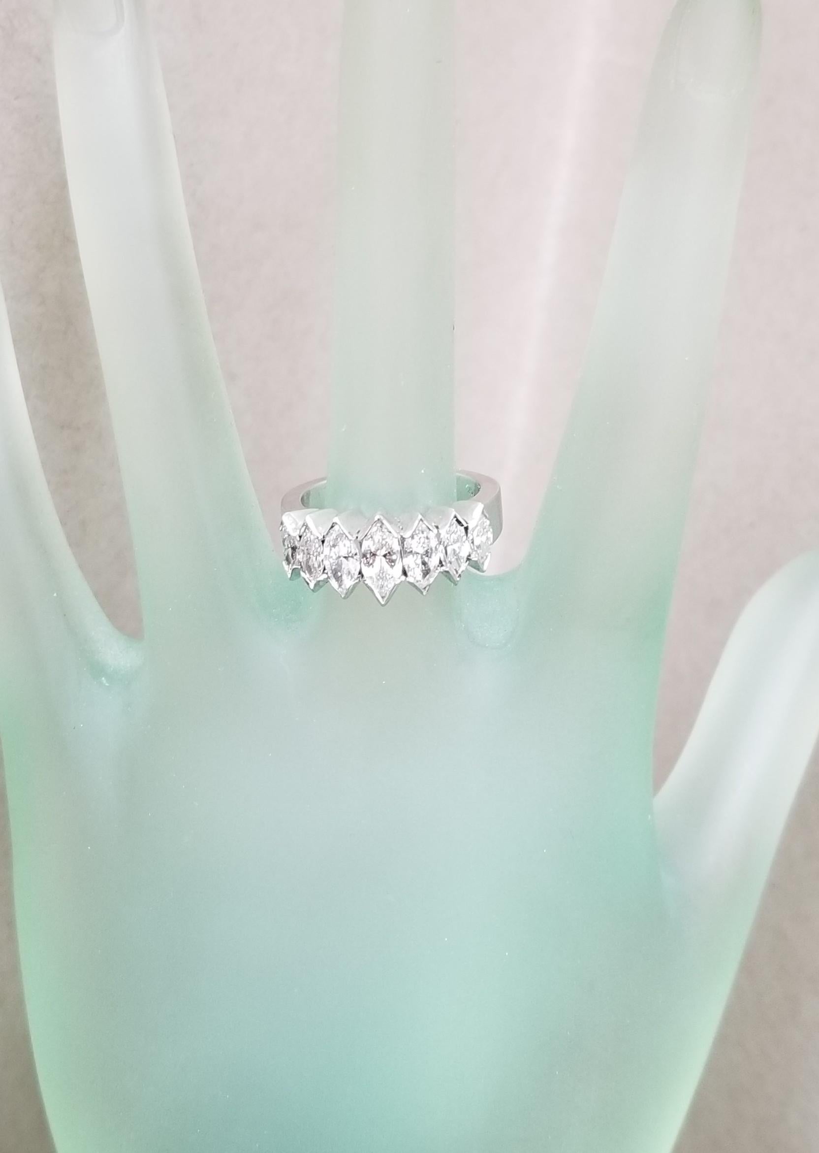 Marquise Cut Diamond Wedding Ring In New Condition In Los Angeles, CA