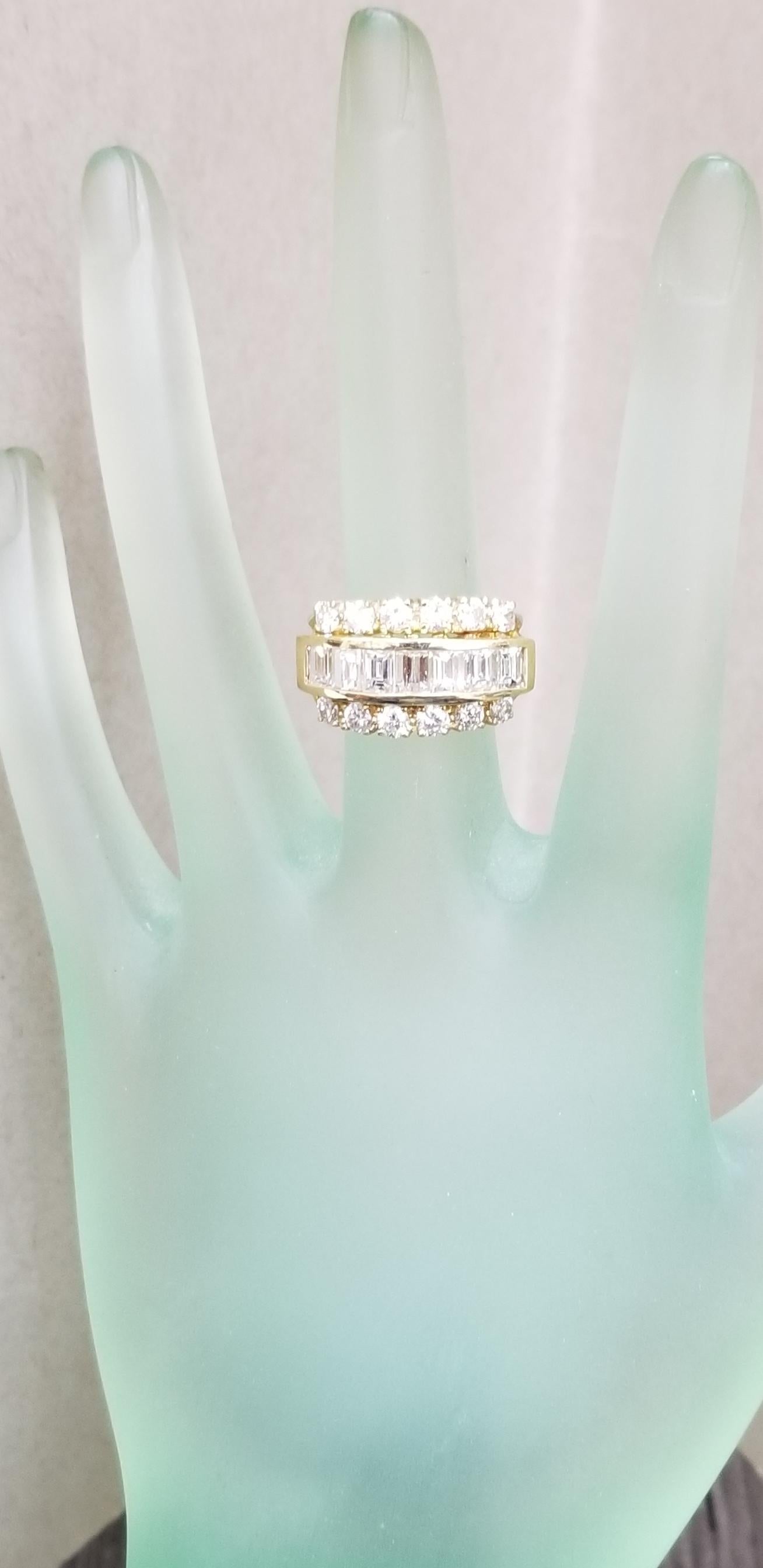 Baguette and Round 3-Row Diamond Wedding Ring In New Condition In Los Angeles, CA