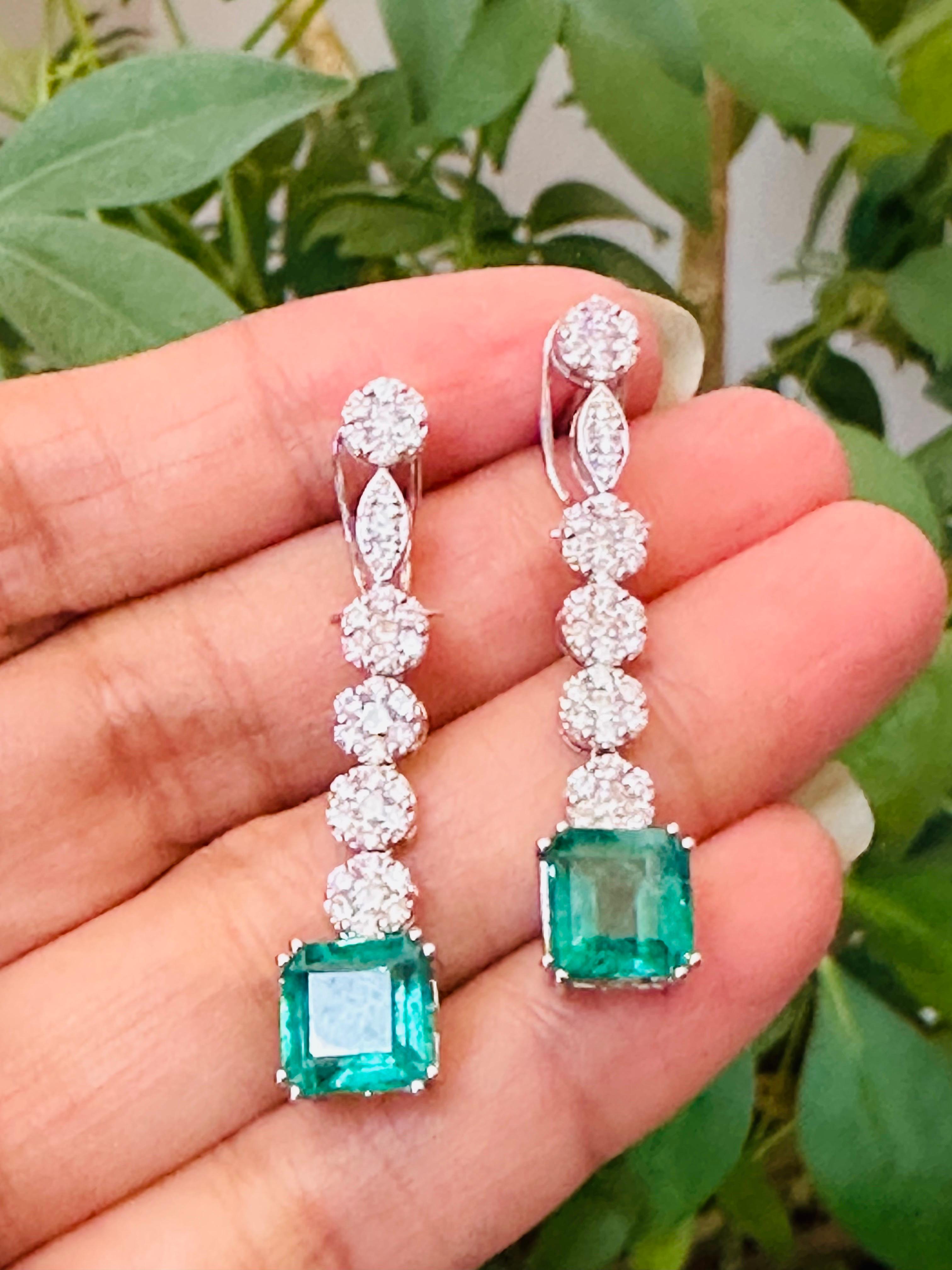 6.65 Carat Diamond Emerald 18 Karat White Gold Earrings In New Condition For Sale In Hoffman Estate, IL