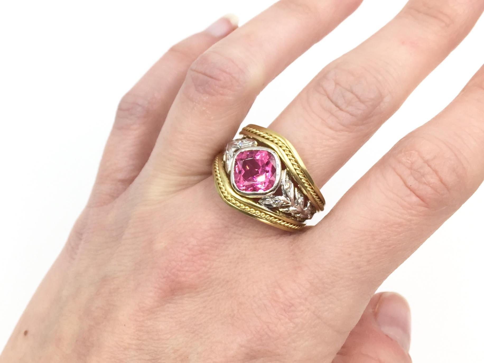 18 Karat Two-Tone Pink Tourmaline and Diamond Leaf Ring For Sale 5