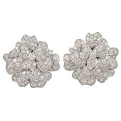 Van Cleef & Arpels Dimaond Earclips 4