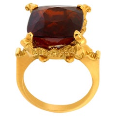 Dionysus and the Nymphs of Nysa Ring in 18kt Gold, Cushion Cut 20.98ct Garnet