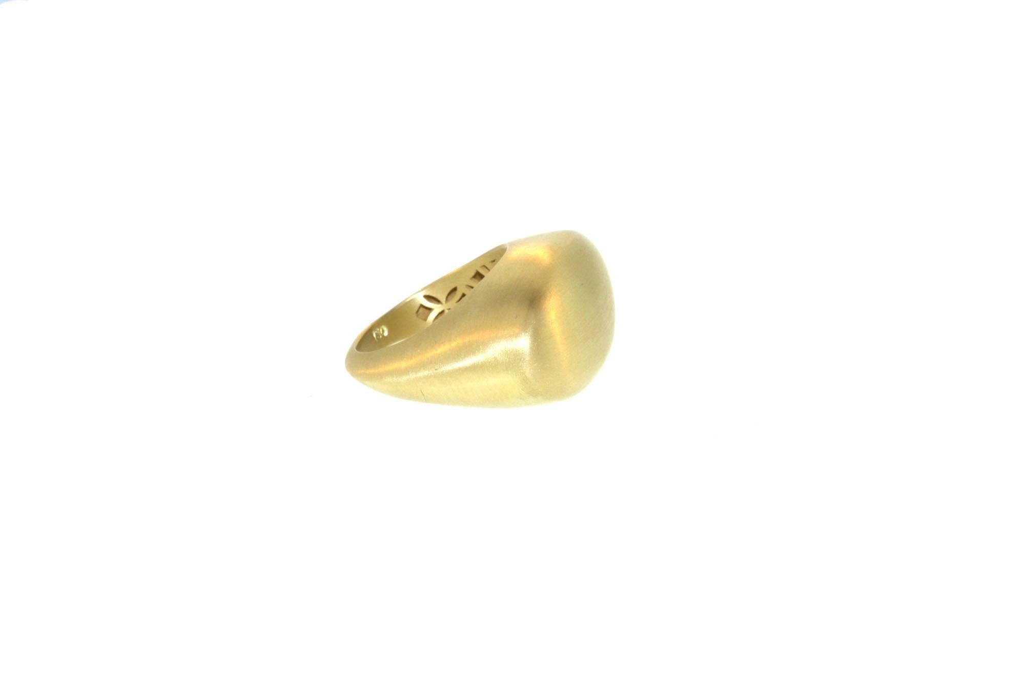 This Oval Queens ring makes a beautiful stand alone ring and could easily be an everyday piece. It has a smooth appearance and is soft and seamless to the touch. The ring weighs a total of 22 grams of 18k yellow gold. The oval shape measures 22mm