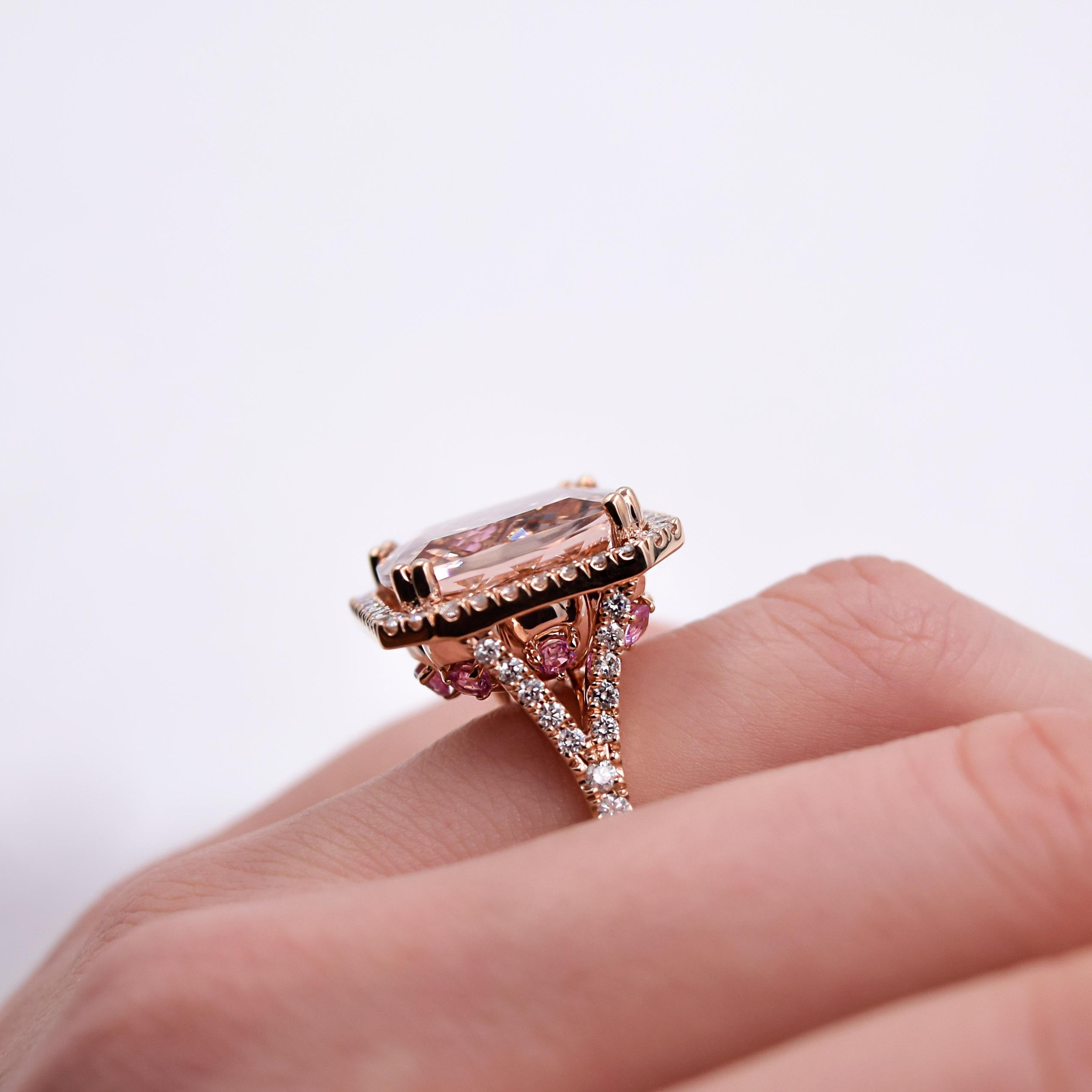 Morganite with Pink Sapphires and White Diamonds Cocktail Ring in 18 Karat Gold For Sale 2