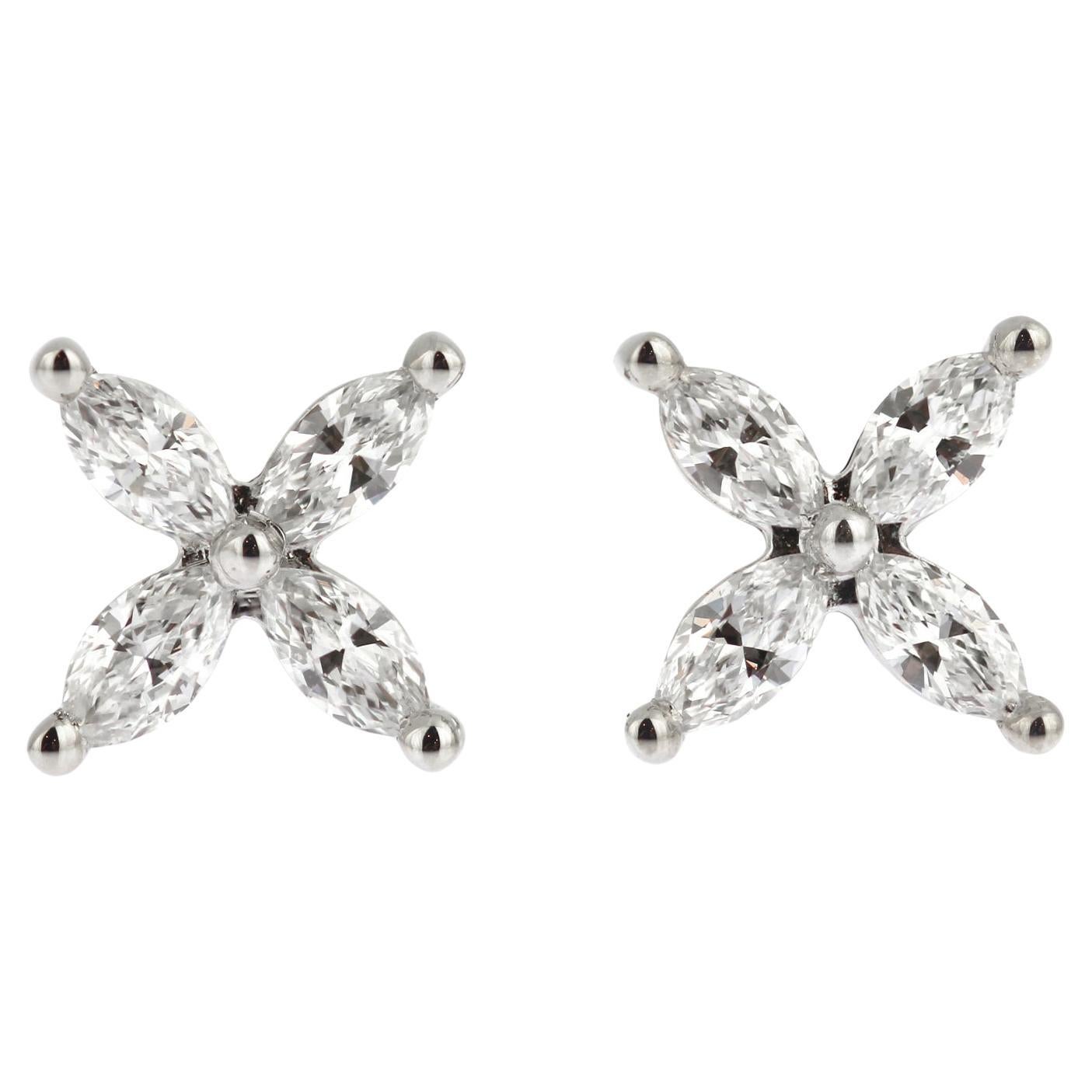 Boucles d
oreilles « Compass Point » en or blanc 18 carats avec diamants taille marquise
