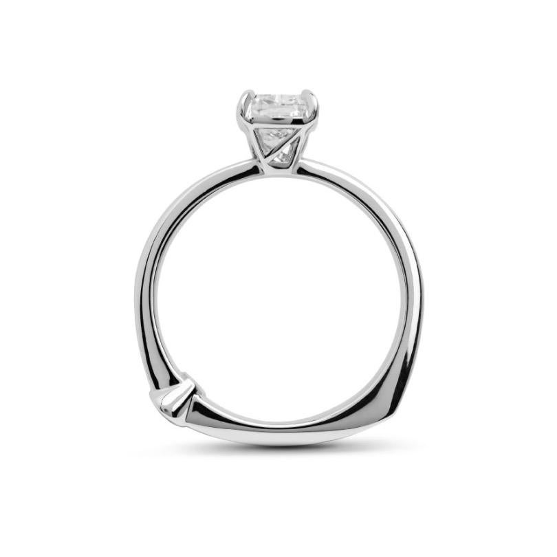 Round Cut GCAL Certified 18K White Gold & 1.50 ctw Diamond Viola Engagement Ring by Alessa For Sale