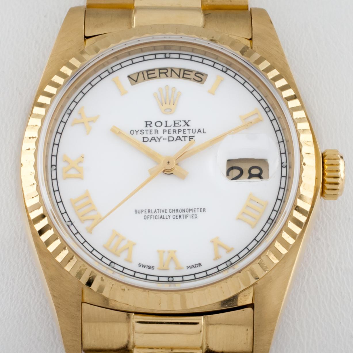 18k Yellow Gold Case w/ Fluted Bezel
36 mm in Diameter (38 mm w/ Crown)
Lug-to-Lug Distance = 20 mm
Lug-to-Lug Width = 43 mm
Thickness = 12 mm
White Dial w/ Gold Roman Numerals & Hands (S, M, H) and Chapter Ring
NOTE: Day Wheel is Spanish
Trademark
