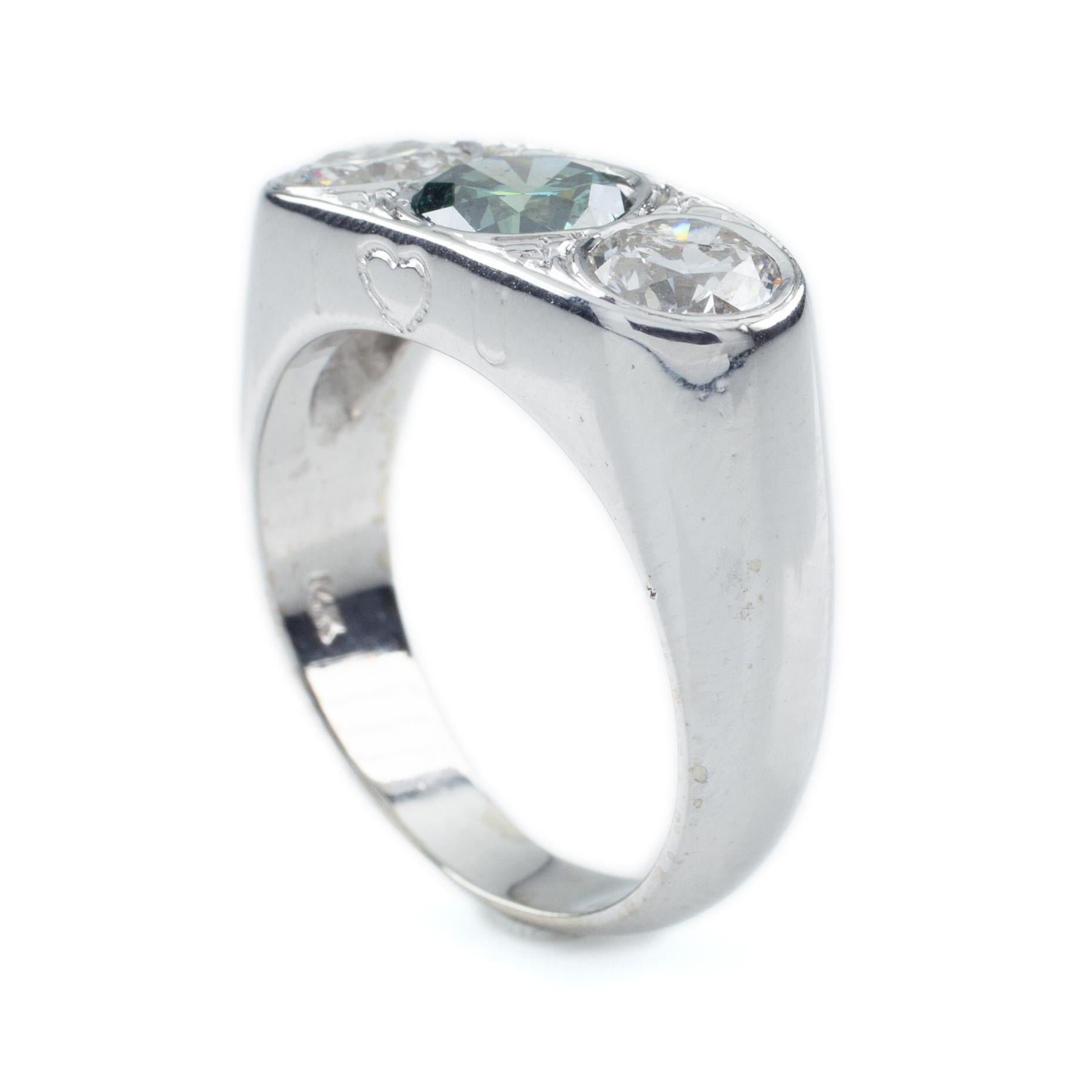 1.00 Carat Blue Diamond 14 Karat White Gold Three-Diamond Ring For Sale 1