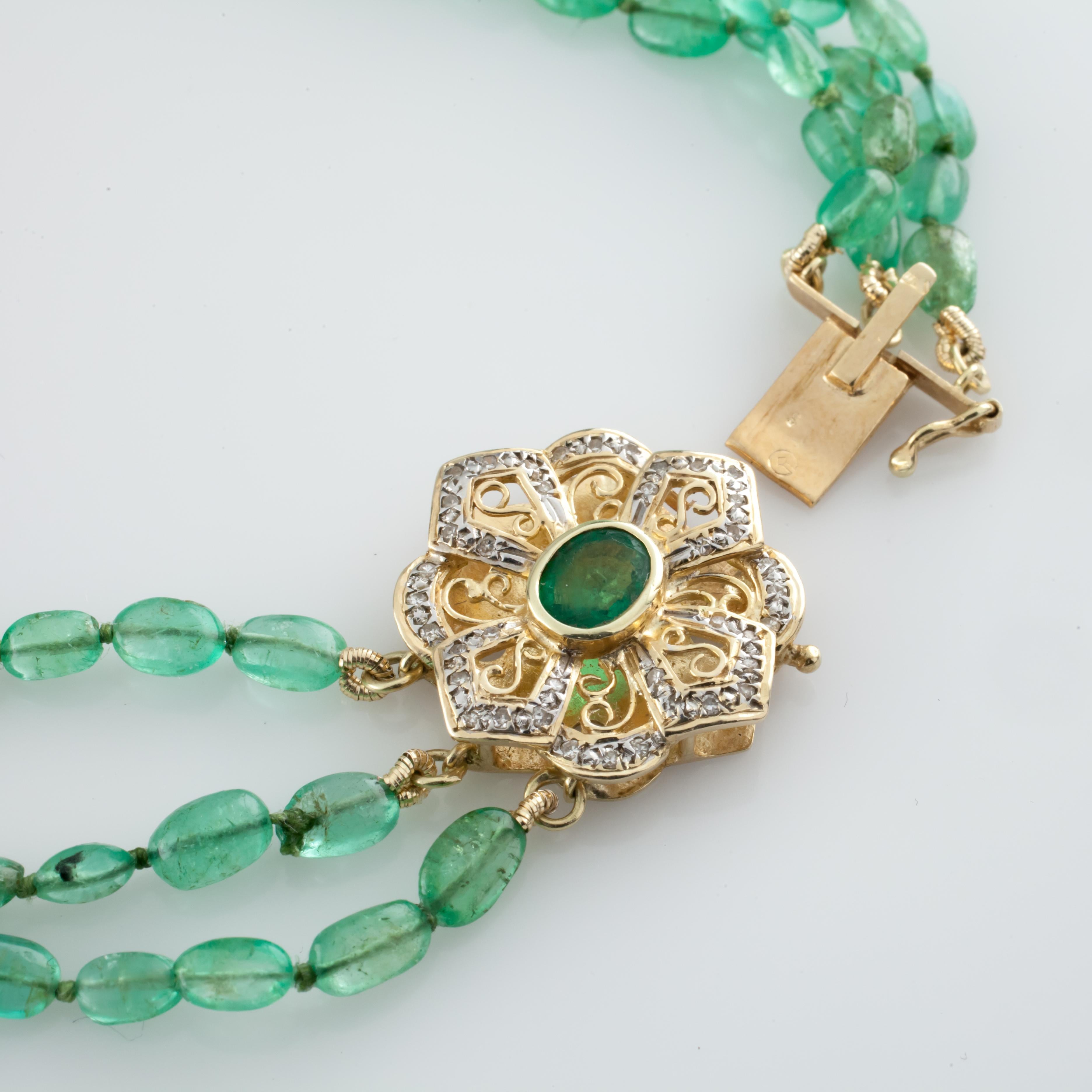 Cabochon Polished Emerald 400 Carat Three-Strand Necklace with Diamond 14k Gold Clasp For Sale