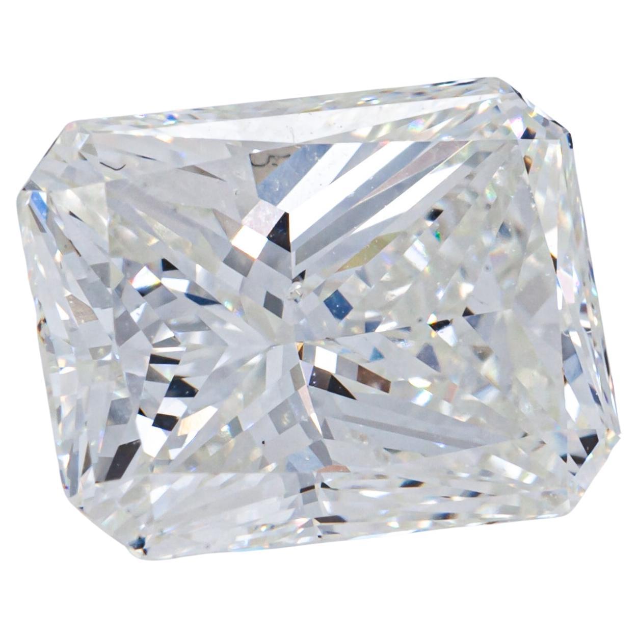 2.07 Carat Loose H /SI1 Radiant Cut Diamond GIA Certified For Sale