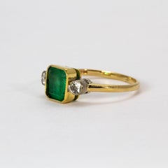 Art Deco Emerald and Diamond 18 Karat Yellow Gold Ring