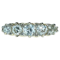 Edwardianischer Diamantring mit fünf Steinen aus 18 Karat Gold