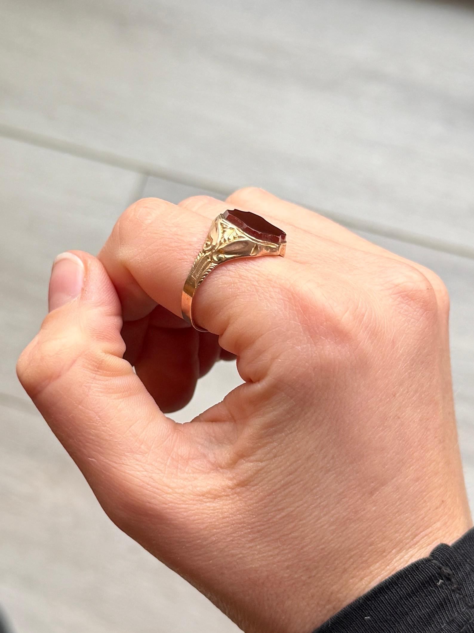 Oval Cut Art Deco Carnelian and 9 Carat Gold Signet Ring For Sale