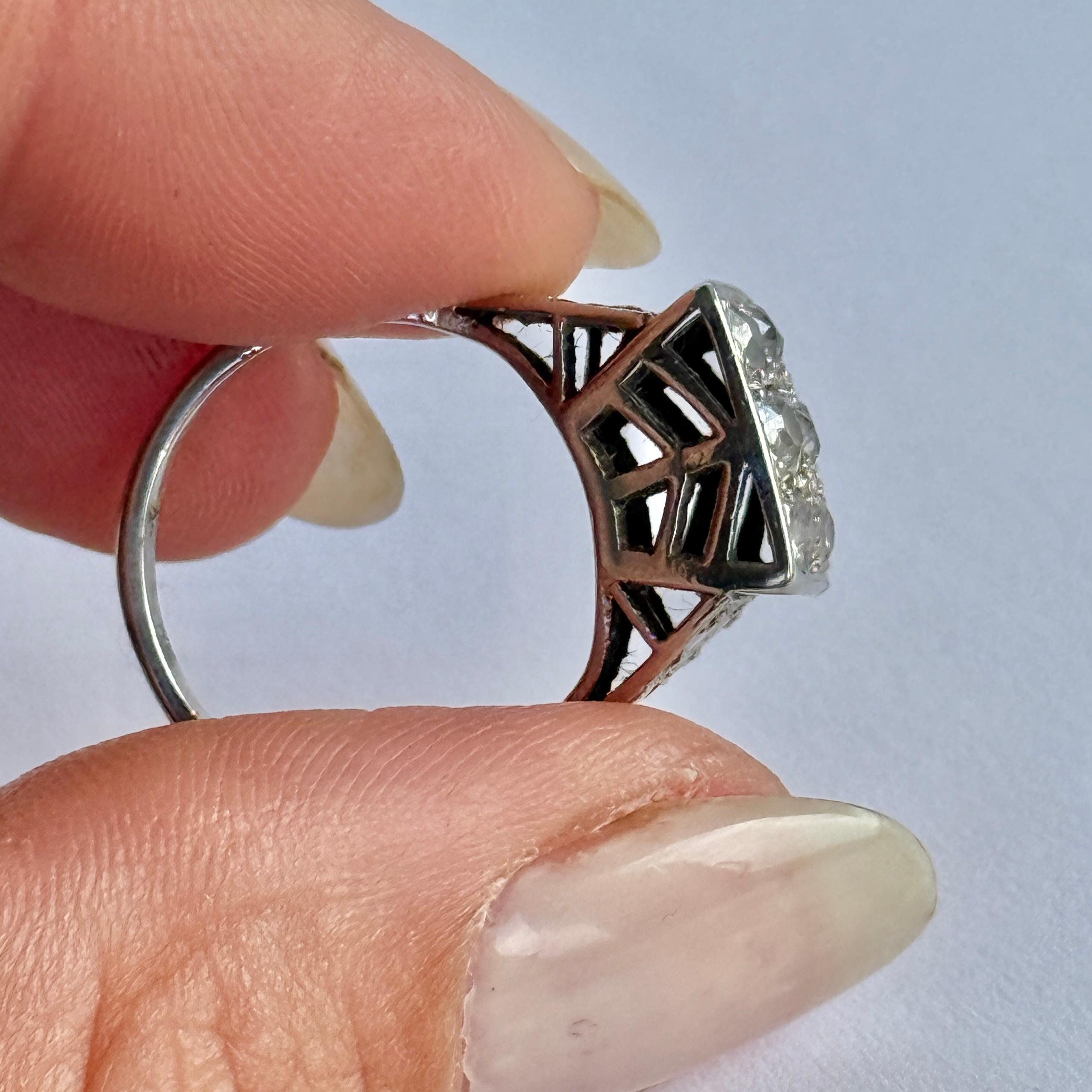 Anello Art Deco con diamante e pannello in platino In condizioni buone in vendita a Chipping Campden, GB