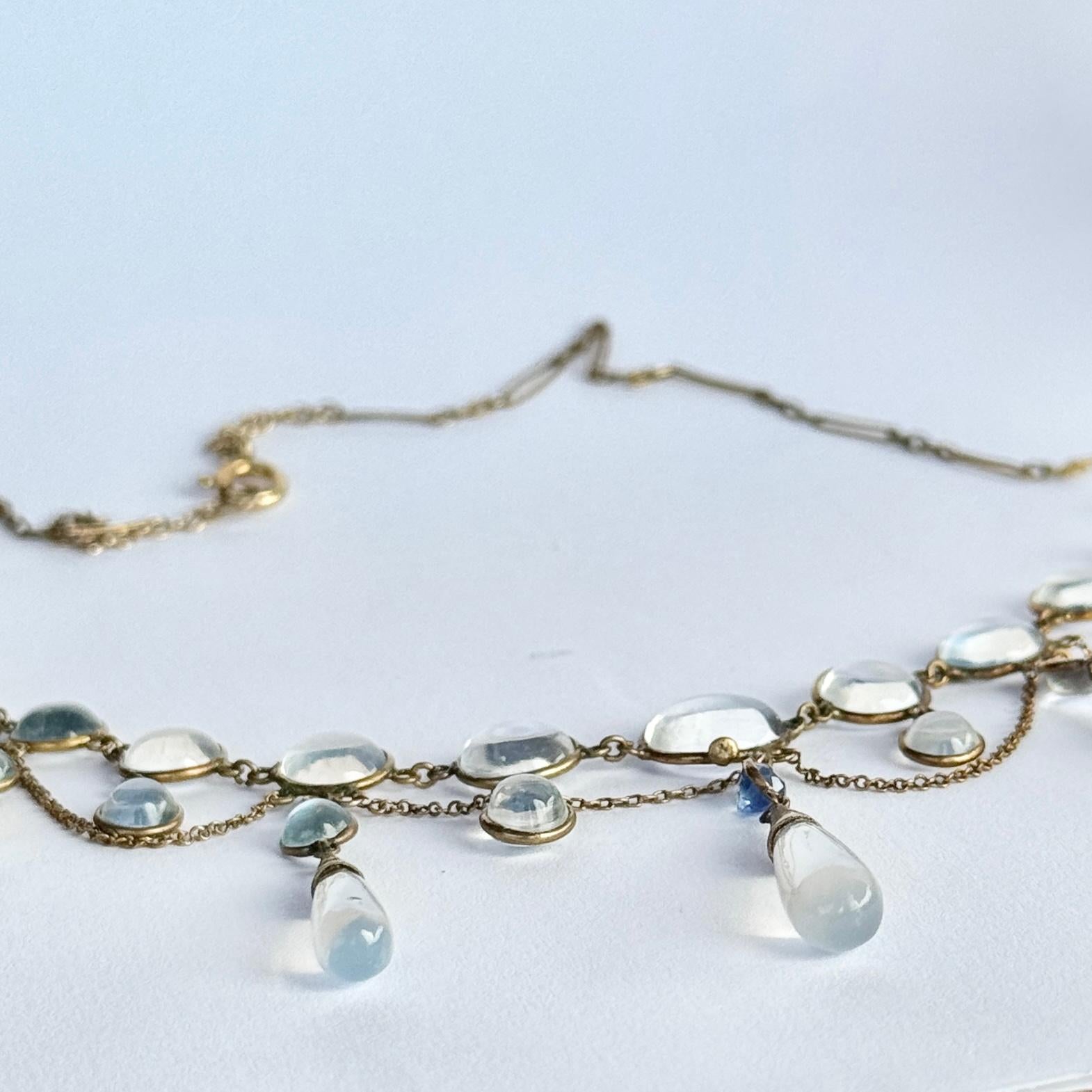 Donna Collana con frange in pietra di luna, zaffiro e oro 9 carati vintage in vendita