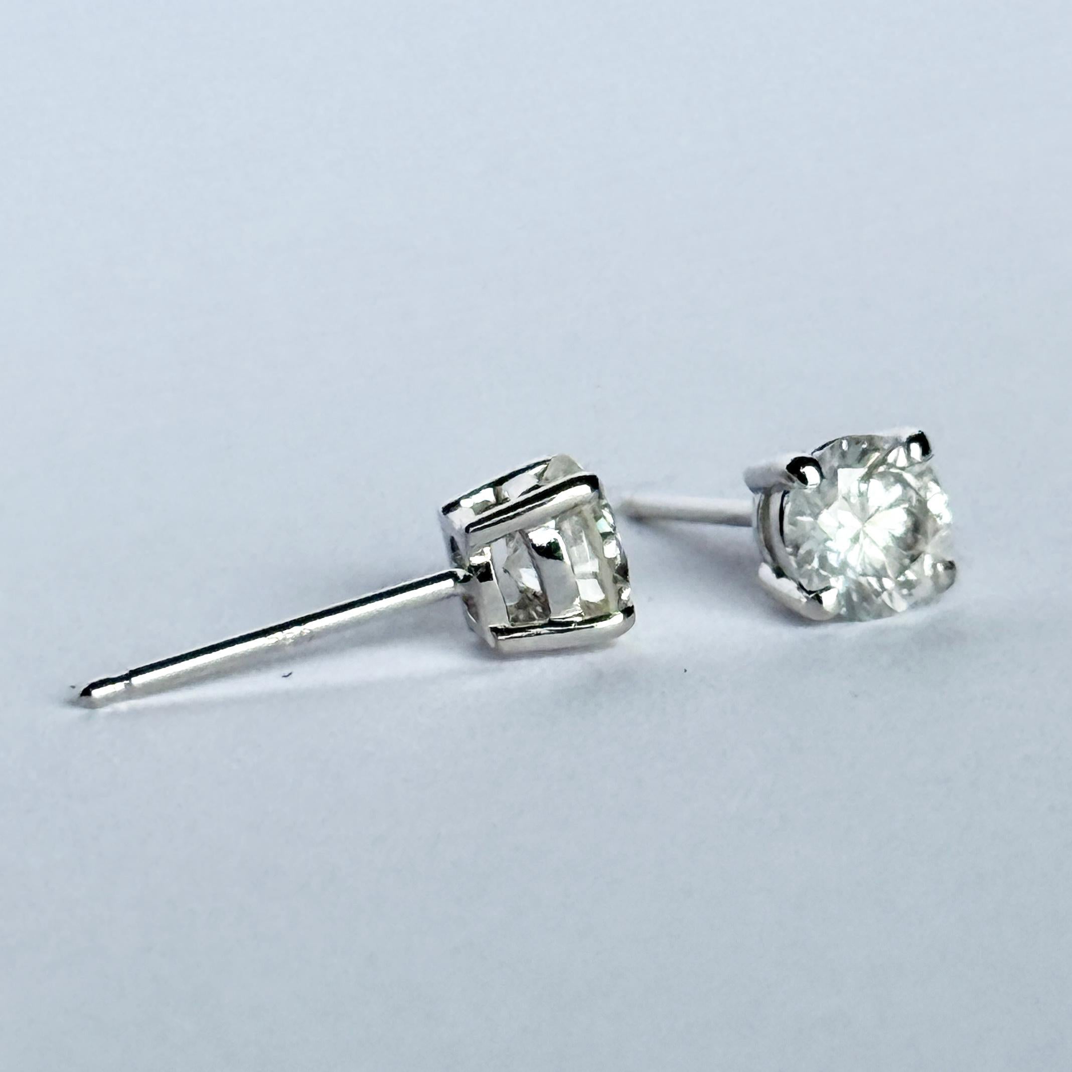 Boucles d'oreilles en or blanc 18 carats et diamants Bon état - En vente à Chipping Campden, GB
