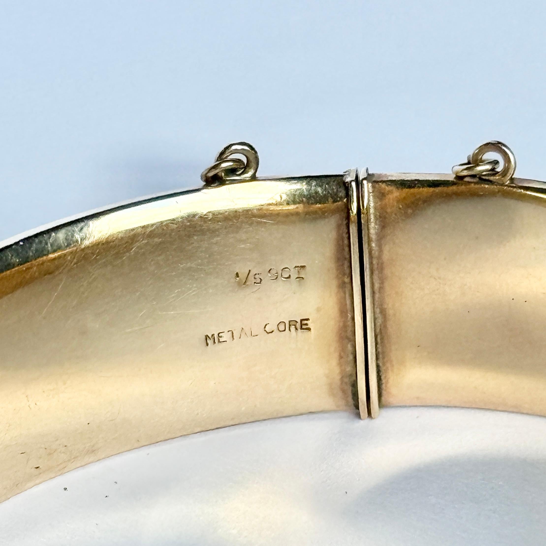 Antiker Armreif mit Metallkern-Gravur im Zustand „Gut“ im Angebot in Chipping Campden, GB