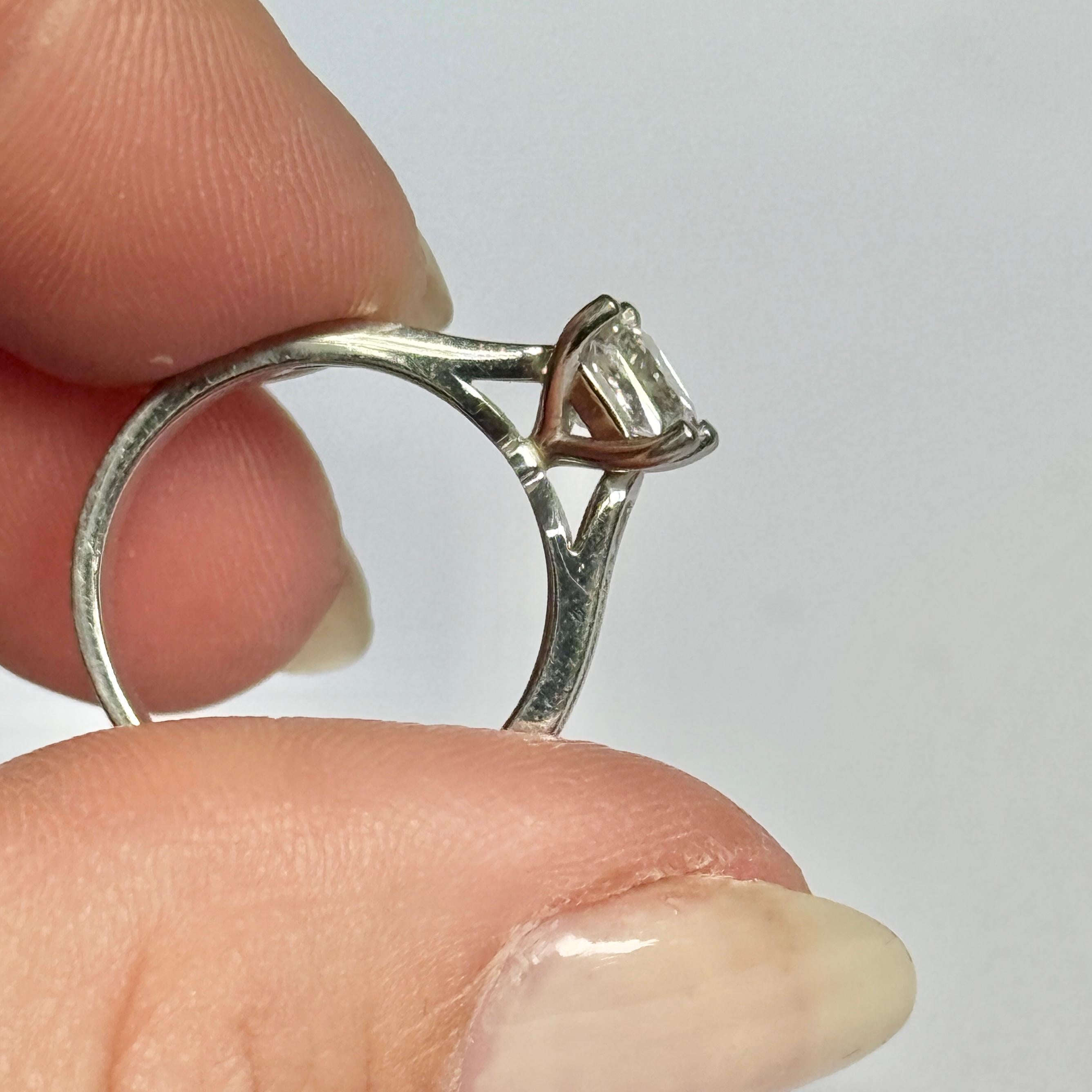 Moderno Anello in platino e diamanti taglio principessa vintage in vendita