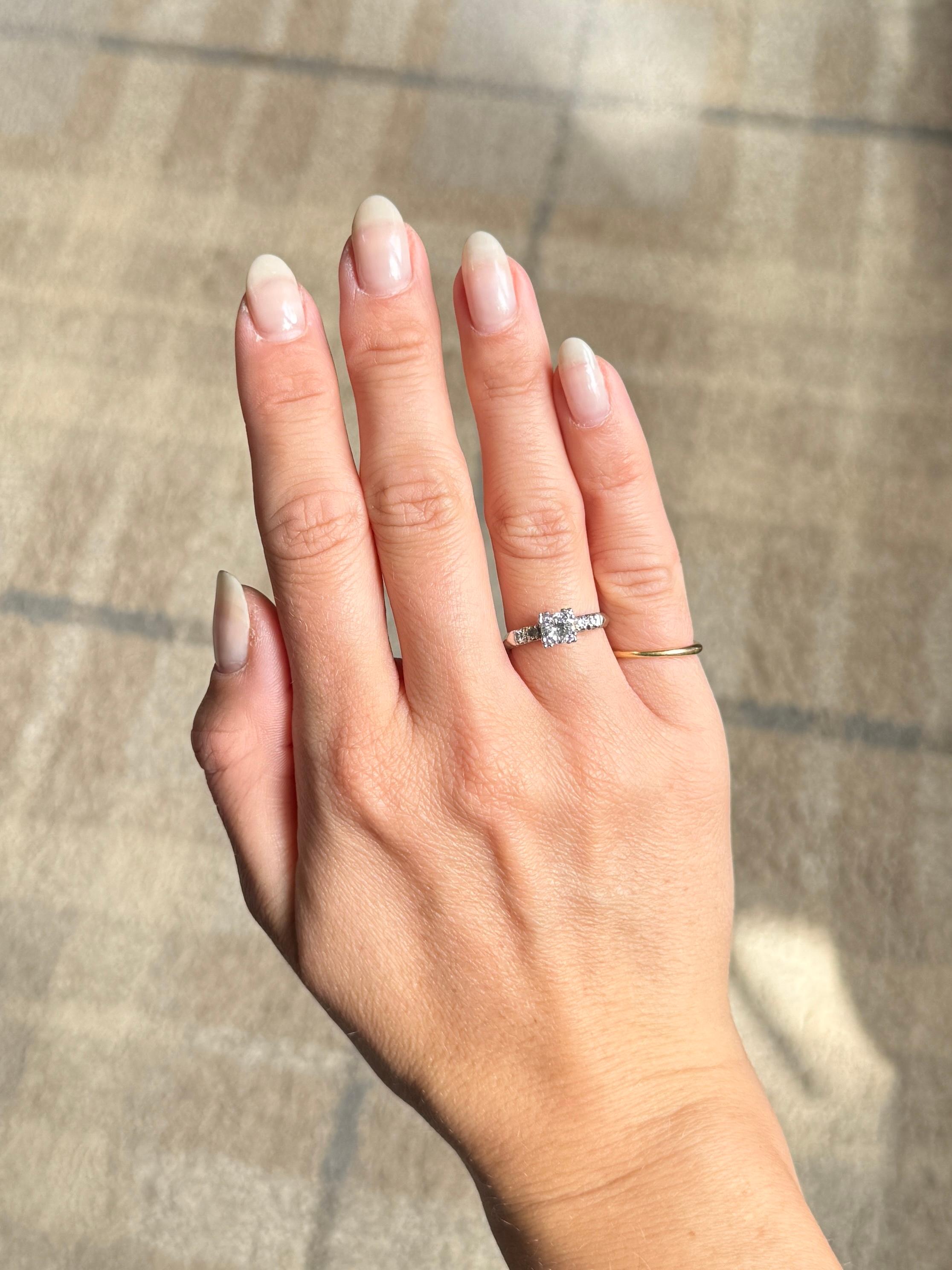 Edwardian 14 Karat Weißgold und Diamant Solitär Ring im Zustand „Gut“ im Angebot in Chipping Campden, GB