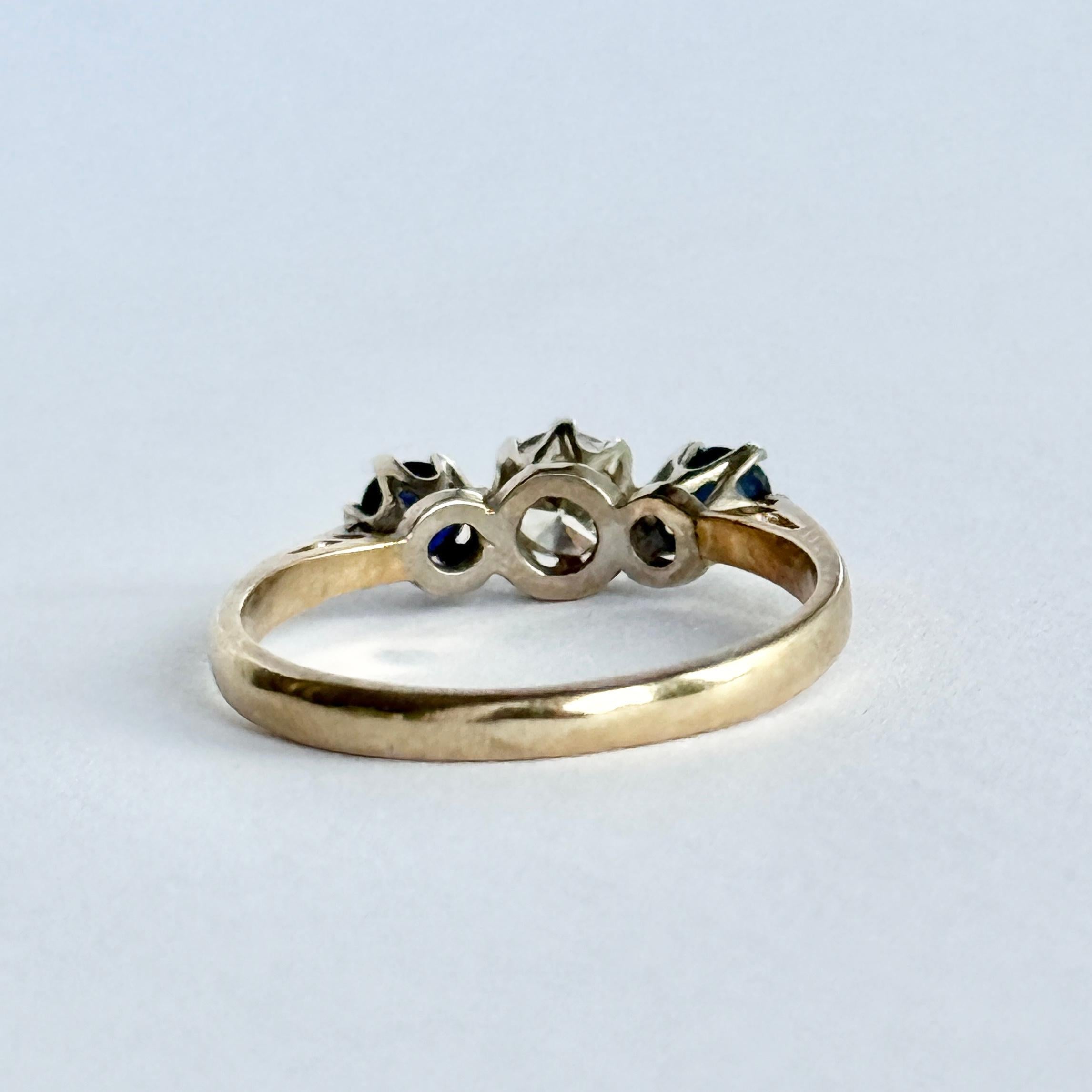 da uomo o donna Anello a tre pietre in oro 9 carati con diamanti e zaffiri d'epoca in vendita