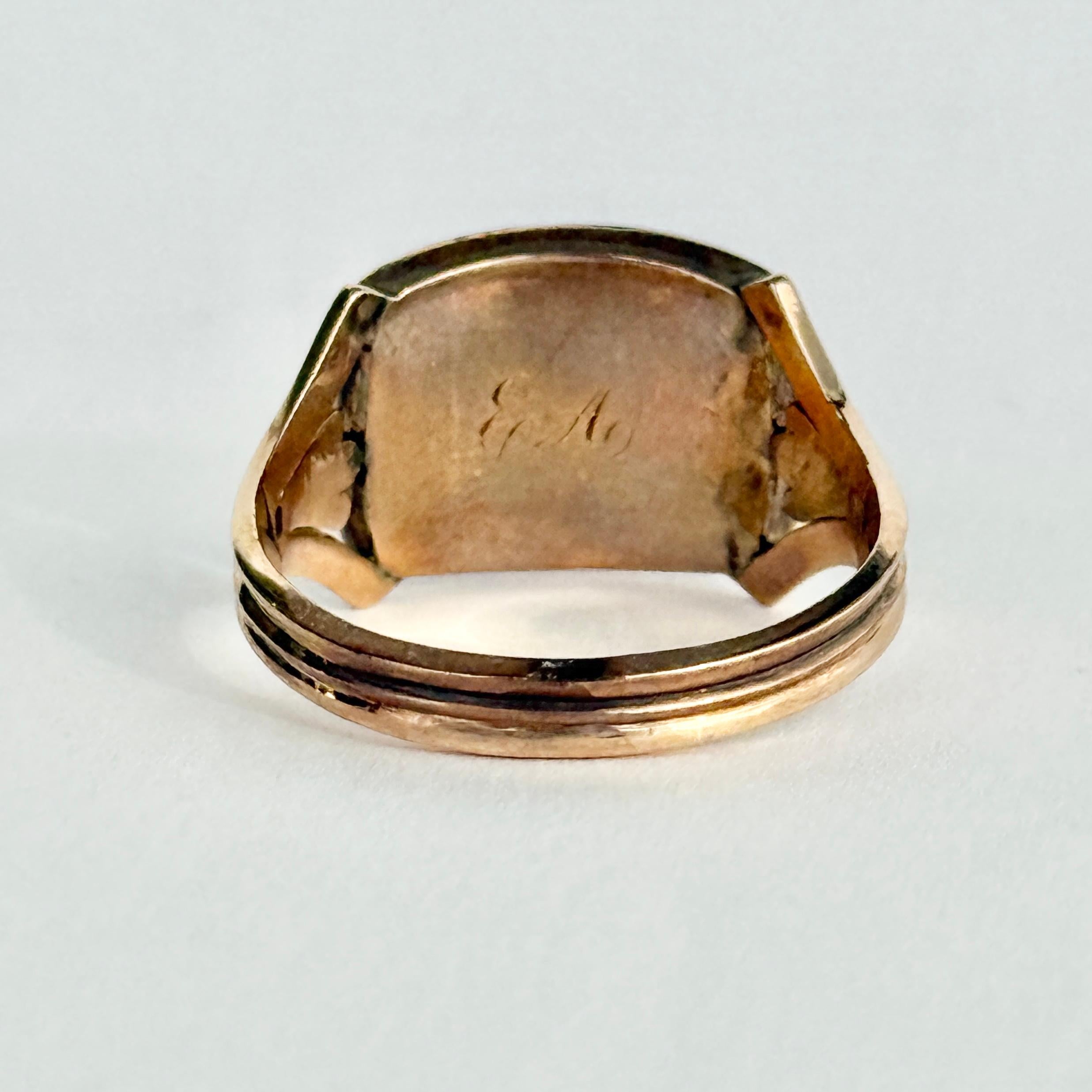 Anillo victoriano de oro de 9 quilates con esmalte azul y cristal Sin cortar en venta