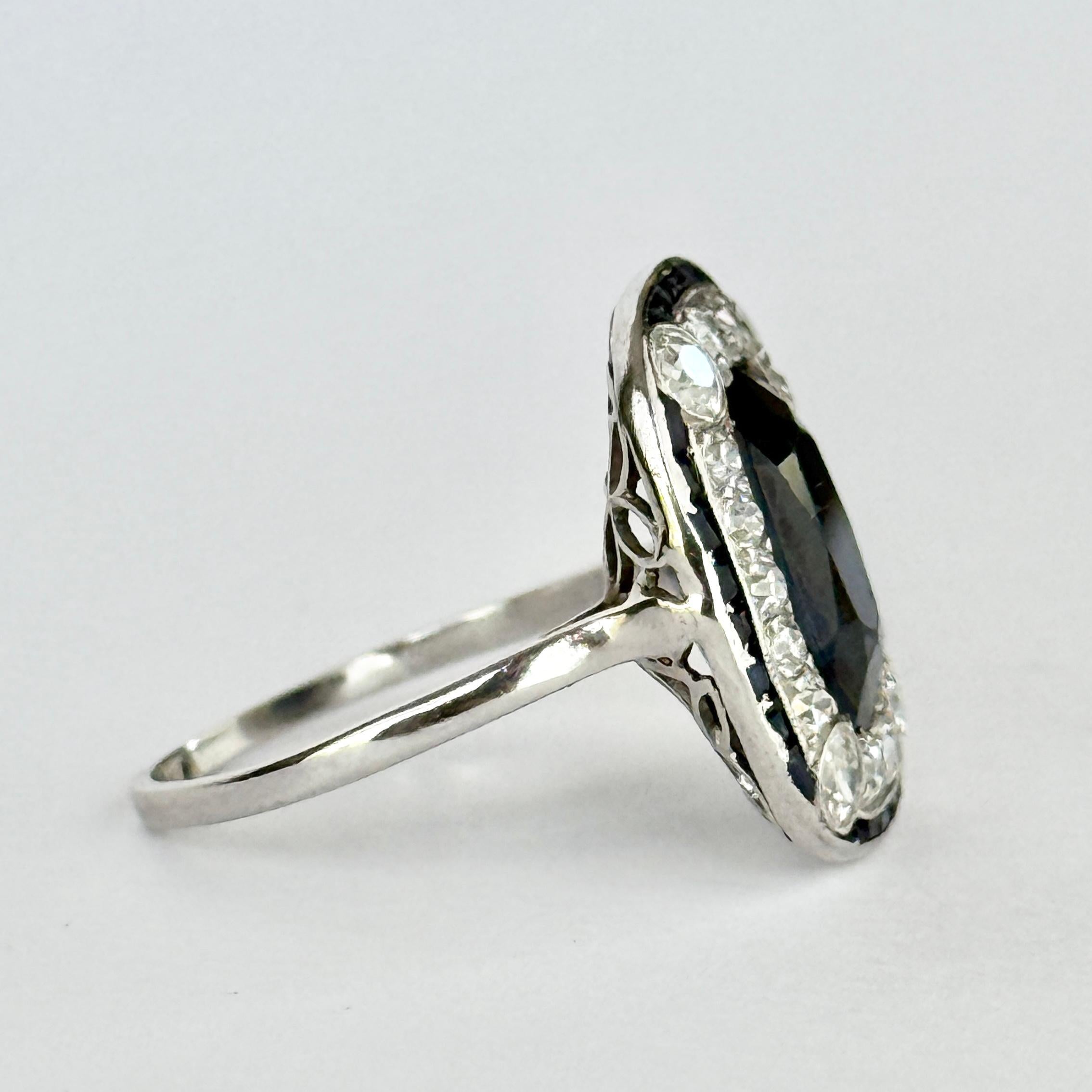 Art Deco Saphir und Diamant Platin Cluster Panel Ring im Angebot 1
