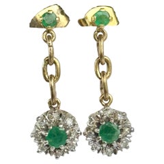 Pendientes vintage de oro de 9 quilates con esmeralda y diamantes en racimo