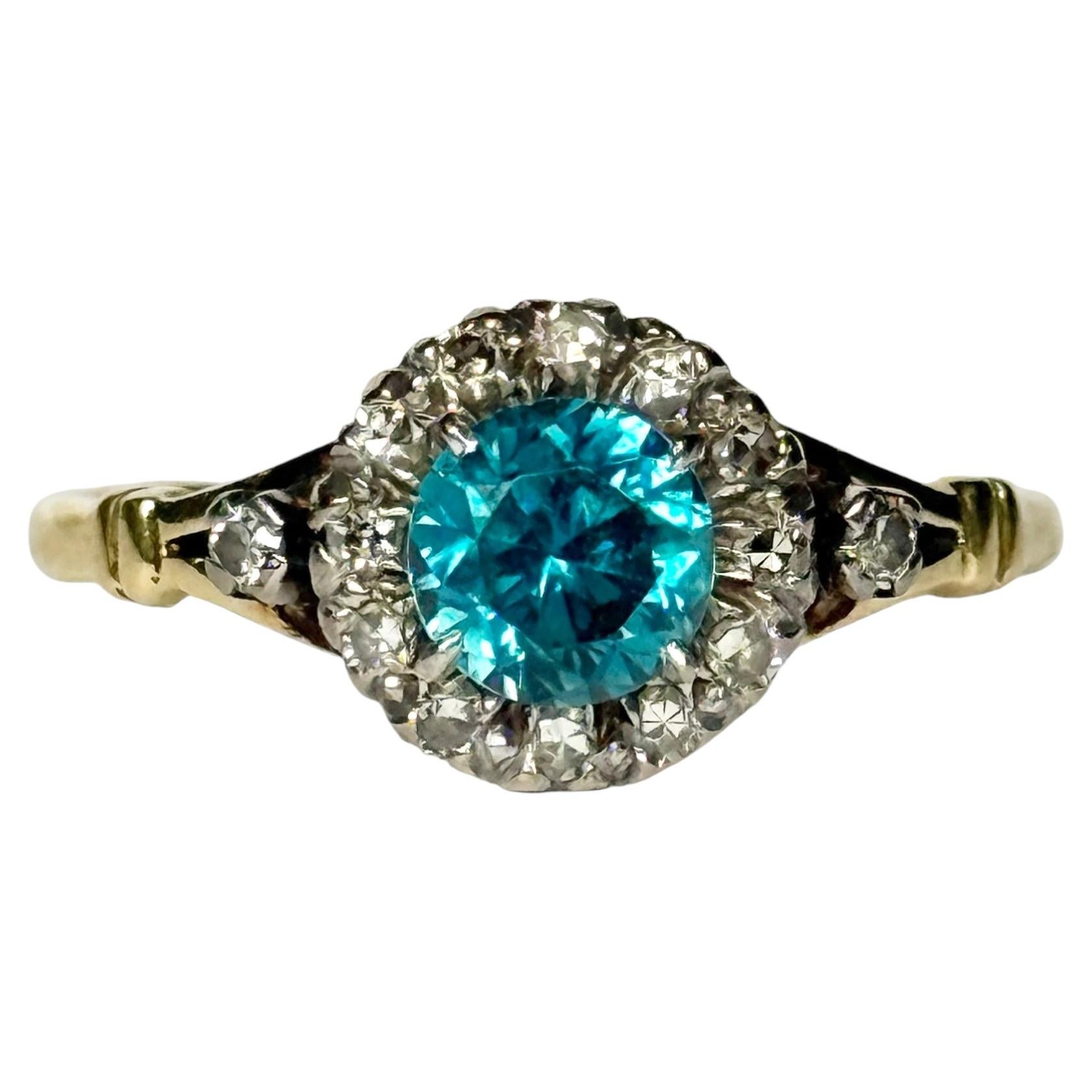 Edwardian Zircon and Diamond 18 Carat Gold and Platinum Cluster Ring For Sale