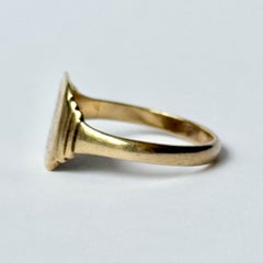 Vintage 9 Carat Gold Signet Ring