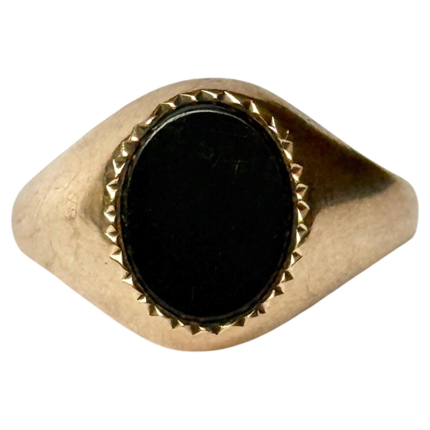 Vintage Onyx and 9 Carat Gold Signet Ring For Sale