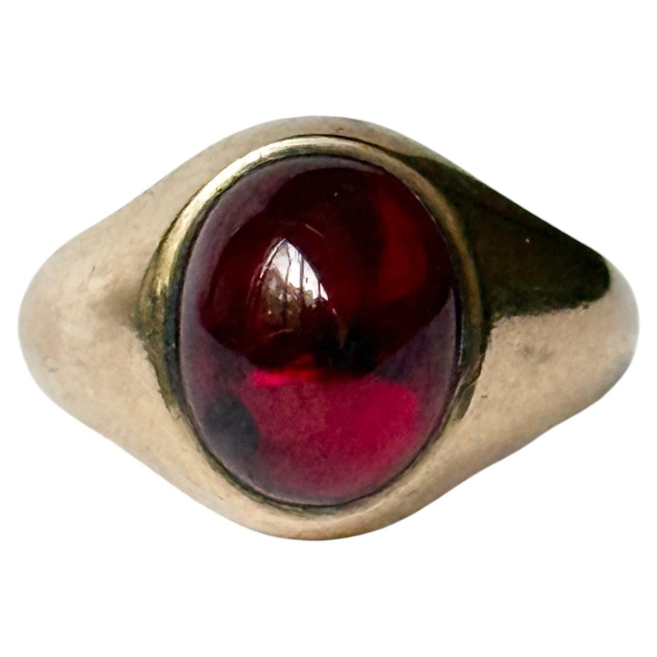 Bague sigillaire vintage en or 9 carats et grenat cabochon