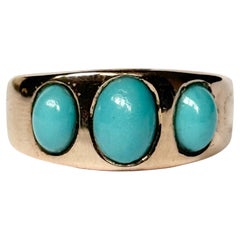 Art Deco Turquoise and 9 Carat Gold Three-Stone Gypsy Ring