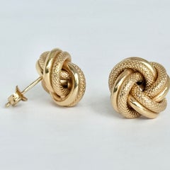 Vintage 9 Carat Gold Knot Stud Earring