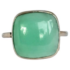 Anillo de sello vintage con calcedonia verde y oro de 9 quilates