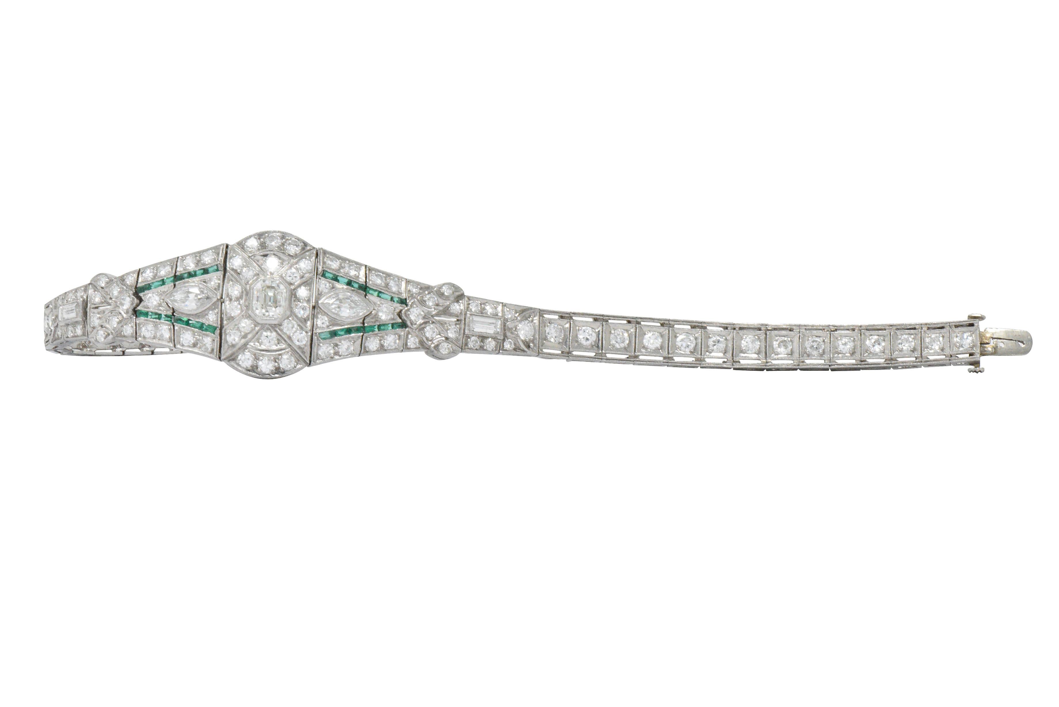 1920s 5.40 Carat Diamond Emerald Platinum Art Deco Bracelet 2
