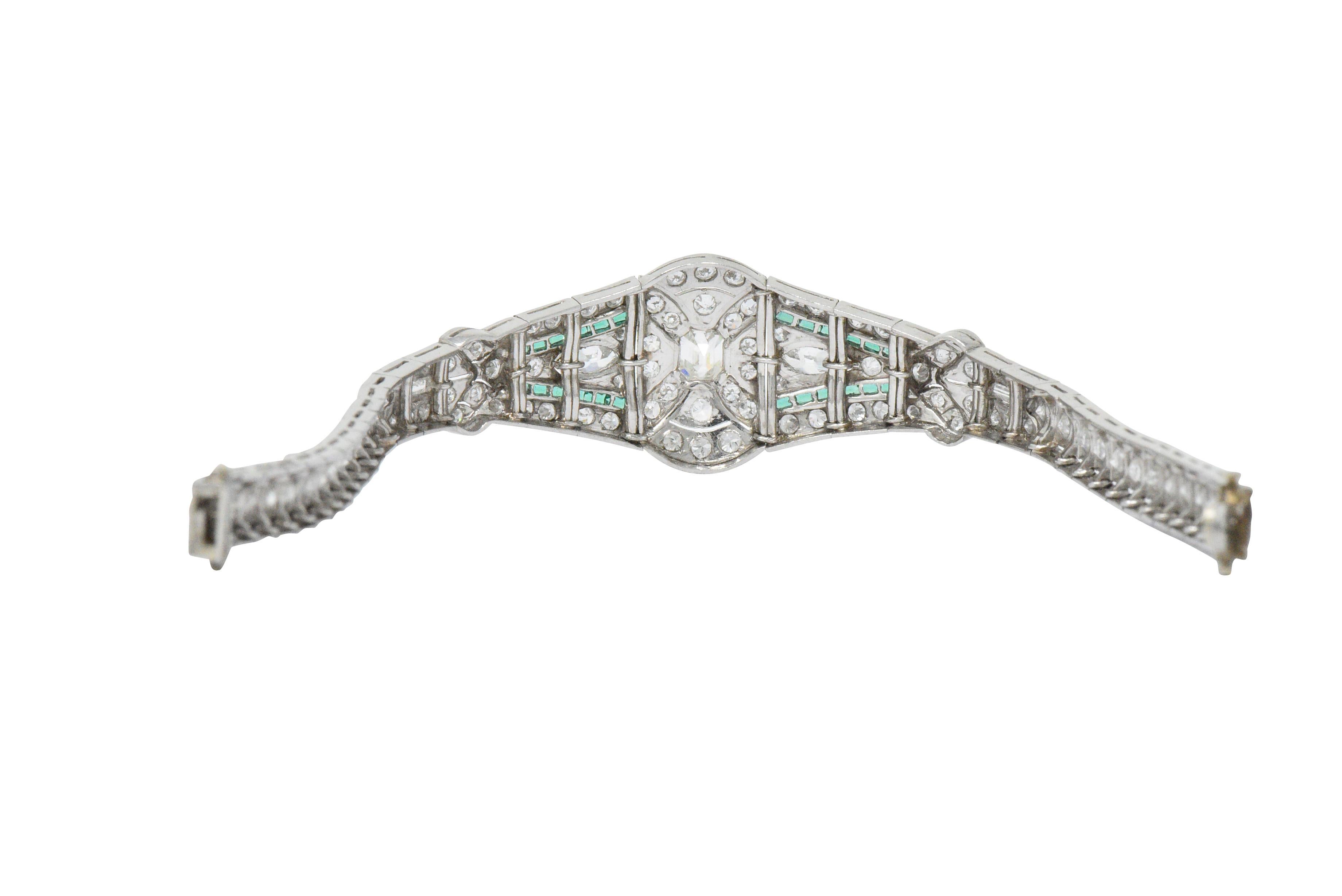 1920s 5.40 Carat Diamond Emerald Platinum Art Deco Bracelet 4